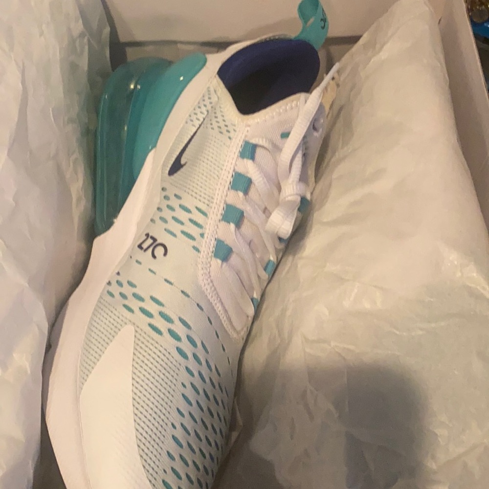 Air Max 270